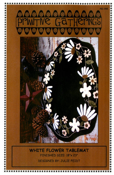 WHITE FLOWER TABLE MAT - wool table mat pattern