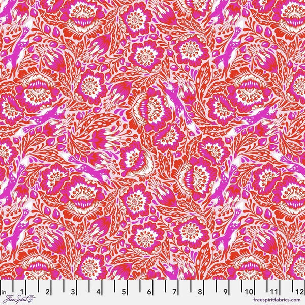 TINY BEASTS (PWTP184.GLIMMER) - fabric price per 1/4 meter